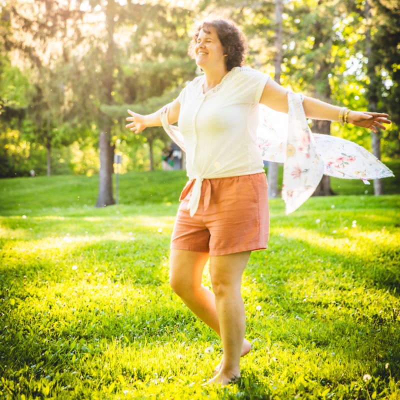 Ashleigh Grange intuition training, spiritual coaching, sound healing
